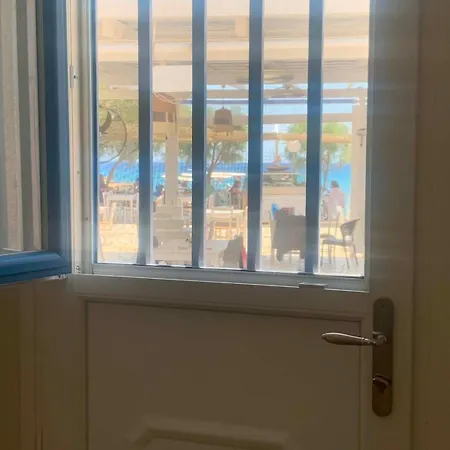 Apartment Blue Door Hideaway